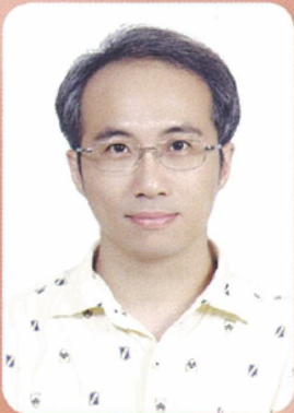 圖書館主任 郝孚緯