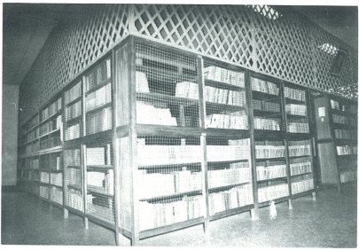 73圖書館早期書架樂群樓